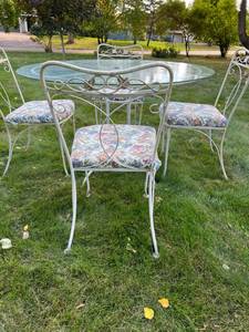 Salterini White Patio Set