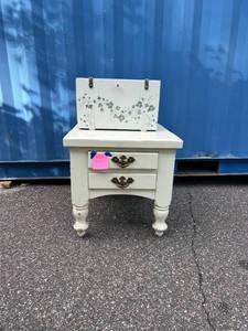 Charming Vintage Accent Table with Decorative Wood Chest