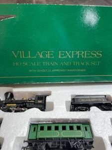 Department 56 Village Express HO Train Set