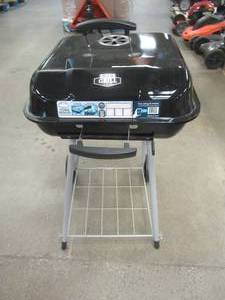 lot 527 image: Expert Grill 17 12 Charcoal Grill - Doesnt look used, but has some rust spots - SOLD AS IS