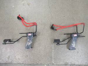 lot 531 image: Pair Of Wrist Rocket Sling Shots, With Laser Site (laser not tested) - SOLD AS IS
