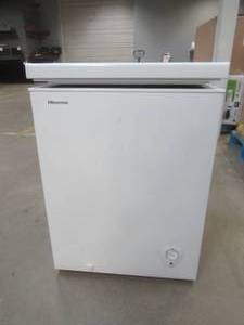 lot 697 image: Hisense 5 Cu ft Chest Freezer, White, WFC050M6XWD - Small ScratchDent Front LH Bottom Corner - Works Well SOLD AS IS