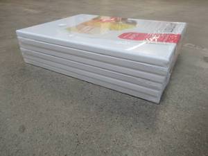 lot 699 image: 6 Pack Artist Canvas 12 x 16 Medium Grain Cotton - Top Canvas is damaged - NEW SOLD AS IS