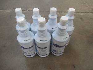 lot 738 image: (7) 1 Qt. Bottles of Diversey Oxivir Surface Sanitizer and Cleaner, 4277285 - NEW SOLD AS IS