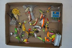 lot 6 image: fish tackle