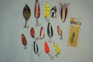 lot 47 image: fishing spoons