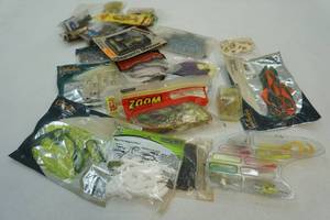 lot 50 image: fishing lures