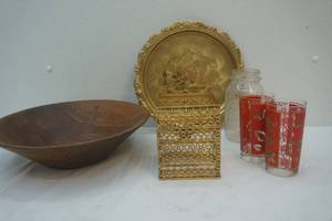 lot 59 image: wood bowl