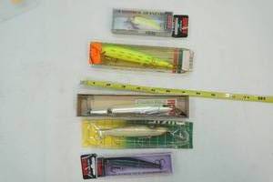 lot 109 image: Fishing Lures