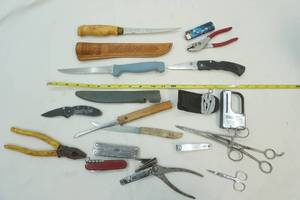 lot 110 image: Assorted Knives, Fishing tools