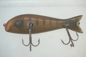 lot 124 image: Vintage Wood Lure