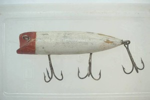 lot 128 image: Vintage Wood Lure