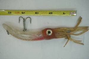 lot 136 image: Squid Lure