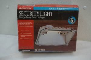 lot 138 image: Security Light
