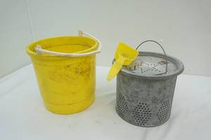 lot 156 image: Bait Bucket