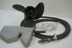 lot 172 image: 11 34 x 17 Prop-Boat Buddy-Fuel Line&Filter