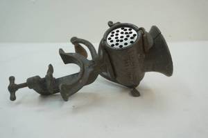 lot 178 image: Vintage Meat Grinder