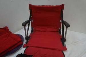 lot 272 image: Stadium Folding Chair