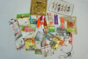 lot 285 image: Assorted Fishing Tackle