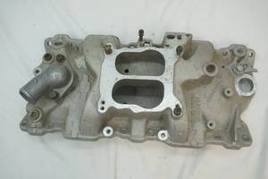 lot 319 image: Chevrolet Intake Manifold
