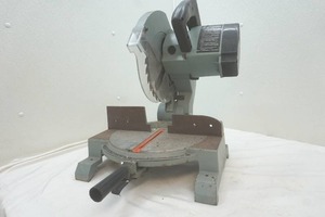 lot 408 image: Delta Miter Saw