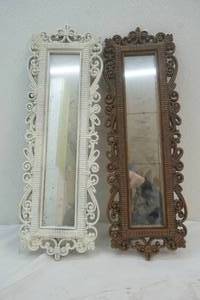 lot 432 image: Small Hanging Mirrors