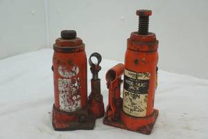 lot 439 image: Hydraulic Jack