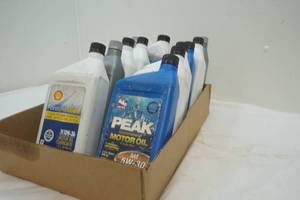 lot 445 image: Motor Oil 5w30 & 10w30
