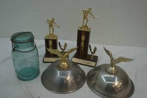lot 464 image: Billiards Trophies, Eagle Dish Covers, glass jar