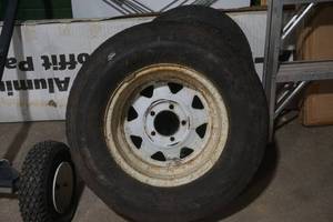 lot 493 image: Nanco ST20575D-14 Tire on steel Rim