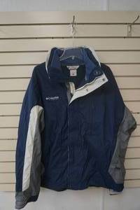 lot 500 image: Columbia Vertex XL Jacket