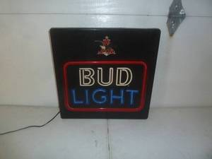 lot 19 image: Bud Light Neon