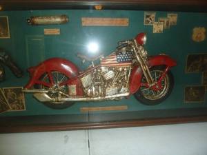 lot 20 image: Harley Davidson Display Case