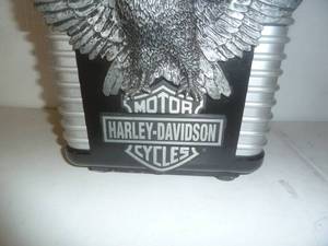 lot 28 image: Harley Davidson Moon Radio