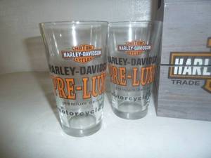 lot 39 image: Harley Davidson Glasses & Holder