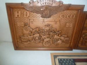 lot 47 image: HD Intimidator & American Legend Plaques