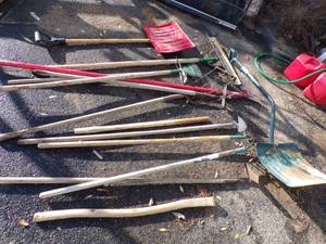 Snow Shovels, Hoes, and Handles