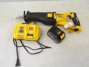 Dewalt Flexvolt Cordless Reciprocating Saw with Battery and Charger