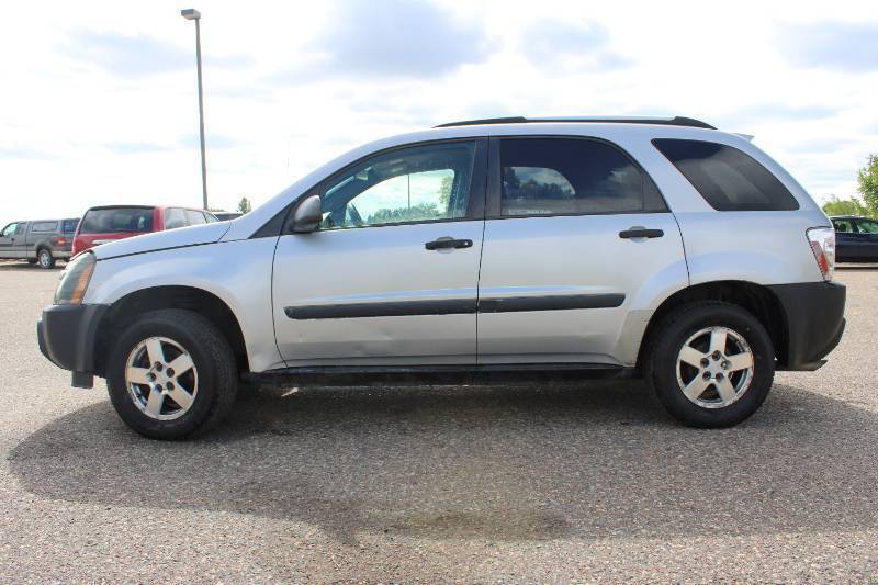 2005 Chevrolet Equinox LS - AWD