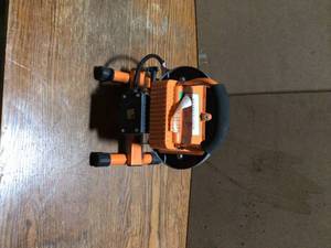 lot 17 image: HDX250-Watt Portable Halogen Work Light  review pictures