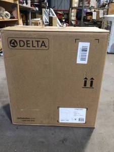 lot 22 image: Delta  Foundations 1.28 GPF Single Flush Toilet Tank Only in White Costumer returns