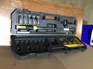 lot 81 image: Dewalt 12 in Tool Set and Hardware, Open Box - Review all pictures