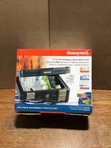 lot 89 image: Honeywell Digital Chest - Open Box - Review all pictures