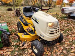 lot 6 image: Cub Cadet LT1046 Hydrostatic Driver 46 Gas Rider Lawn Mower