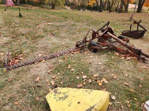 lot 16 image: Case 7-12 Sickle Mower Blade