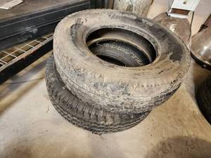 lot 55 image: Lot of (2) Tires