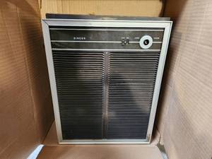 lot 77 image: Singer Electric Heater