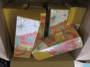 10 new packages of 3 scented candle...