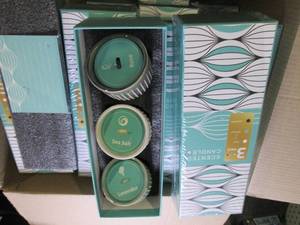 13  new packages of 3 scented candl...