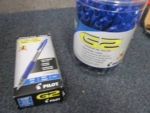 PILOT G2 Premium Refillable & Retra...